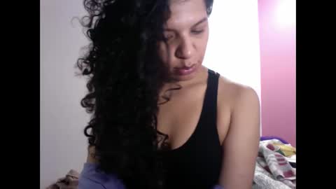 Snapshot of gatubelahotxxx chatting on January 2025 04:15:01 AM gatubelahotxxx online show from January 2025 04:15:01 AM