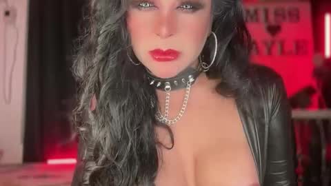 Snapshot of gaylecious chatting on November 2025 02:27:01 PM gayle online show from November 2025 02:27:01 PM