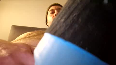 Snapshot of gazg1984 chatting on December 2025 01:23:01 AM gazg1984 online show from December 2025 01:23:01 AM