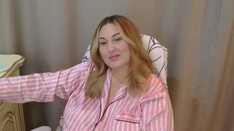 Snapshot of gazz2025 chatting on November 2025 05:01:01 PM gazz2025 online show from November 2025 05:01:01 PM