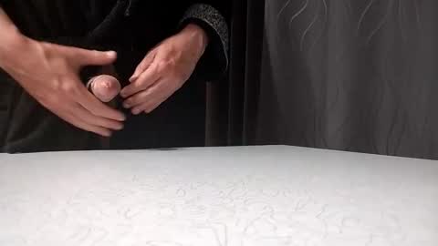 Snapshot of gee_nz chatting on November 2025 10:48:02 AM gee nz online show from November 2025 10:48:02 AM