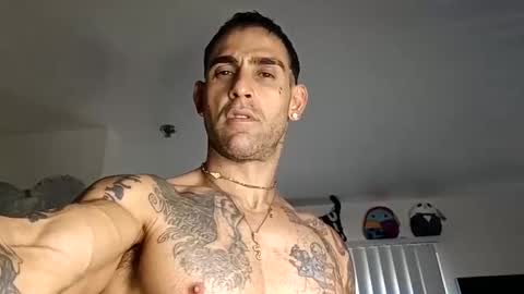 Snapshot of geekedoutlabs chatting on October 2025 02:46:01 PM Zanecubano online show from October 2025 02:46:01 PM