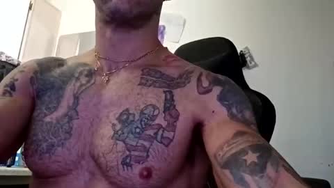 Snapshot of geekedoutlabs chatting on November 2025 11:15:01 PM Zanecubano online show from November 2025 11:15:01 PM