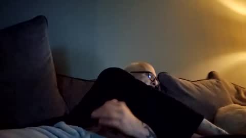 Snapshot of geeman987 chatting on October 2025 08:21:02 PM geeman987 online show from October 2025 08:21:02 PM