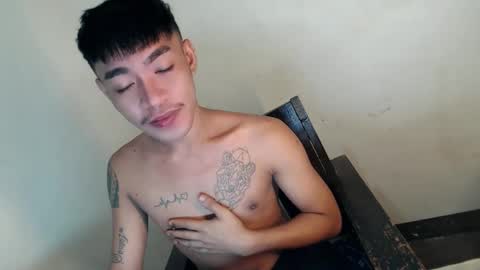 Snapshot of gelluxxx chatting on April 2026 01:09:02 PM gelo online show from April 2026 01:09:02 PM