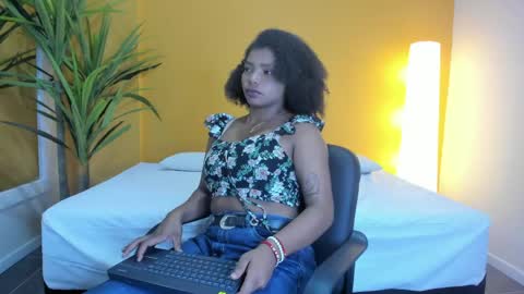 Snapshot of gema_beltran chatting on May 2026 07:41:02 PM gema_beltran online show from May 2026 07:41:02 PM