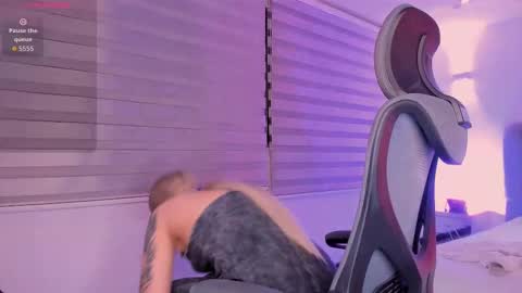 Gemma online show from November 2025 04:18:01 AM