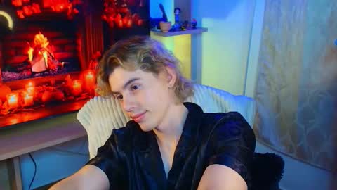 Snapshot of gemdominus chatting on October 2025 12:52:02 AM Gem Dominus online show from October 2025 12:52:02 AM