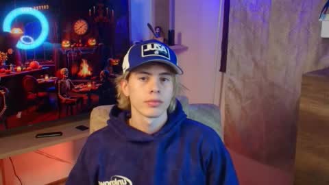 Snapshot of gemdominus chatting on October 2025 12:00:02 AM Gem Dominus online show from October 2025 12:00:02 AM