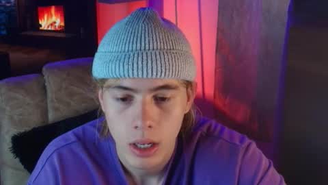 Snapshot of gemdominus chatting on November 2025 06:43:02 PM Gem Dominus online show from November 2025 06:43:02 PM