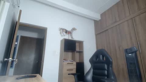 genesis95_ online show from October 2025 10:38:02 AM