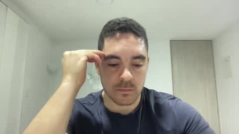 genesis_wb online show from December 2024 03:00:01 AM