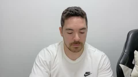 genesis_wb online show from December 2025 02:30:01 AM