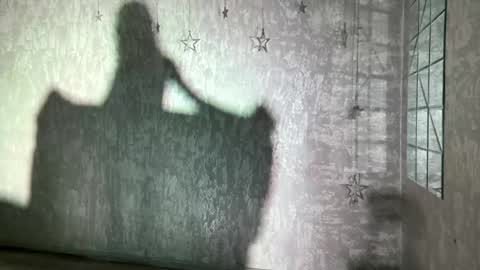Riana online show from April 2026 01:41:02 PM