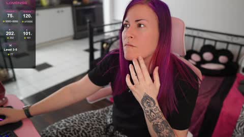 Genny Rock   and  online show from February 2025 02:13:02 PM