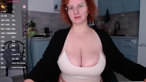 Snapshot of gentle__woman chatting on April 2026 05:35:02 AM Chrisa online show from April 2026 05:35:02 AM