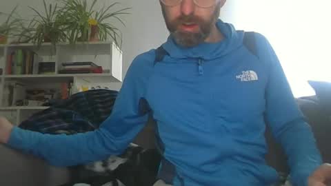 Snapshot of geon2xx chatting on March 2025 11:29:01 AM Geon online show from March 2025 11:29:01 AM