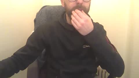 Snapshot of geon2xx chatting on March 2025 05:51:01 AM Geon online show from March 2025 05:51:01 AM