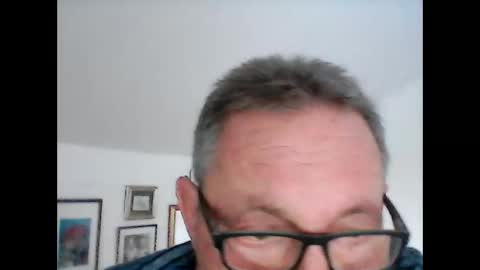 Snapshot of georg1412 chatting on May 2026 05:29:01 PM georg1412 online show from May 2026 05:29:01 PM