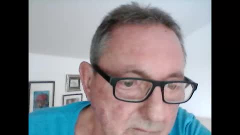Snapshot of georg1412 chatting on May 2026 02:46:01 PM georg1412 online show from May 2026 02:46:01 PM