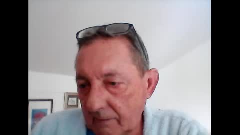 Snapshot of georg1412 chatting on June 2026 08:38:01 AM georg1412 online show from June 2026 08:38:01 AM