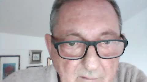 Snapshot of georg1412 chatting on June 2026 03:11:02 PM georg1412 online show from June 2026 03:11:02 PM