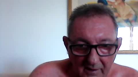 Snapshot of georg1412 chatting on July 2026 02:41:01 PM georg1412 online show from July 2026 02:41:01 PM