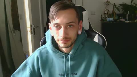 Snapshot of georgek0011 chatting on February 2026 02:14:01 PM georgek0011 online show from February 2026 02:14:01 PM