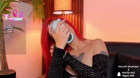 Snapshot of georgina_caruso chatting on October 2025 09:34:01 PM Georgina Caruso online show from October 2025 09:34:01 PM