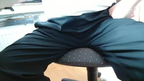 germanandy71 online show from October 2025 01:46:02 PM