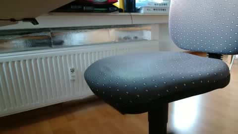 germanandy71 online show from December 2025 12:10:01 PM