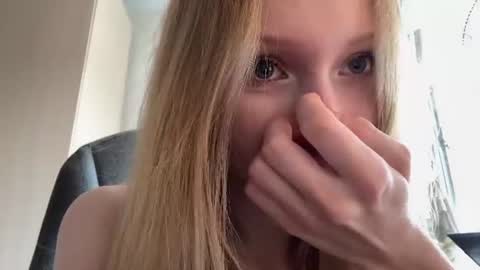 Snapshot of gertrudeuran chatting on July 2026 05:14:02 AM Sophie online show from July 2026 05:14:02 AM