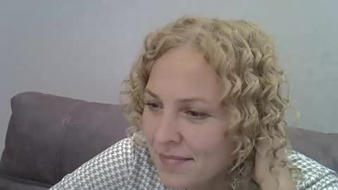 gessy_vellian8 online show from October 2025 02:18:02 PM
