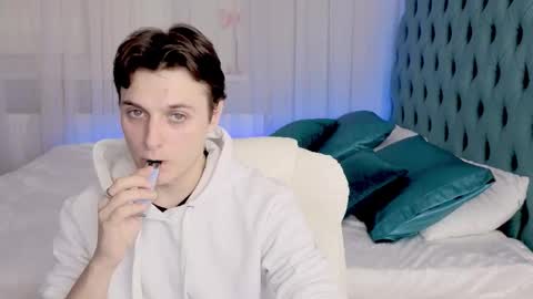 Alex online show from October 2025 08:46:02 AM