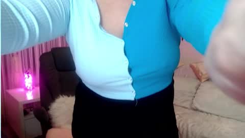 Snapshot of ghertrudequeen chatting on November 2025 04:10:02 AM Ghertrudequeen online show from November 2025 04:10:02 AM