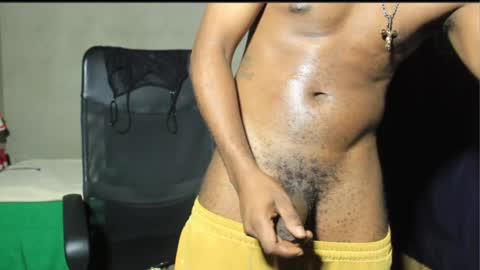 Snapshot of ghettolife2020 chatting on February 2025 05:15:01 PM ghettolife2020 online show from February 2025 05:15:01 PM