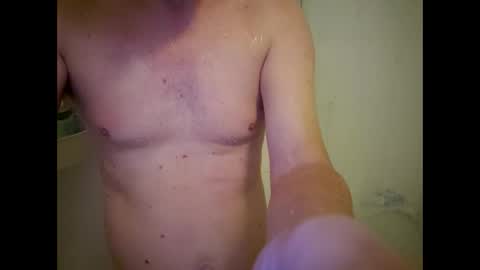 Snapshot of ghorneybee chatting on October 2025 11:44:01 AM G online show from October 2025 11:44:01 AM