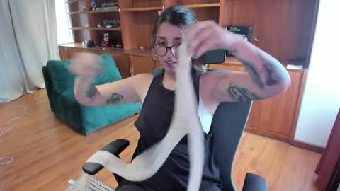 Snapshot of ghostcrimson chatting on December 2024 01:56:02 PM andy online show from December 2024 01:56:02 PM