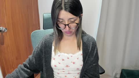 Snapshot of ghostcrimson chatting on January 2025 02:14:01 PM andy online show from January 2025 02:14:01 PM