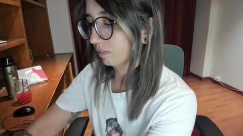 Snapshot of ghostcrimson chatting on February 2025 02:12:01 AM andy online show from February 2025 02:12:01 AM