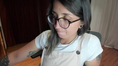 Snapshot of ghostcrimson chatting on February 2025 02:06:01 AM andy online show from February 2025 02:06:01 AM