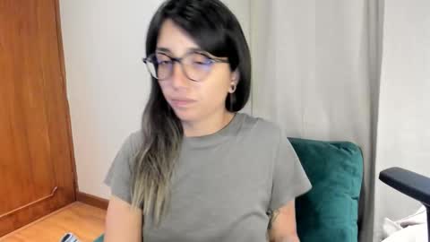 Snapshot of ghostcrimson chatting on September 2025 02:35:01 AM andy online show from September 2025 02:35:01 AM