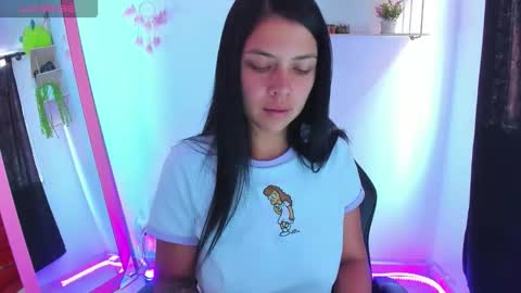 giaaaa   online show from January 2026 04:09:01 PM