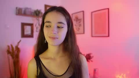 Snapshot of gia_paige18 chatting on September 2025 08:35:01 AM Gia Paige18 online show from September 2025 08:35:01 AM