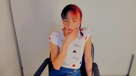 Snapshot of gia_white01 chatting on October 2025 06:10:01 AM GIA WHITE Independet online show from October 2025 06:10:01 AM