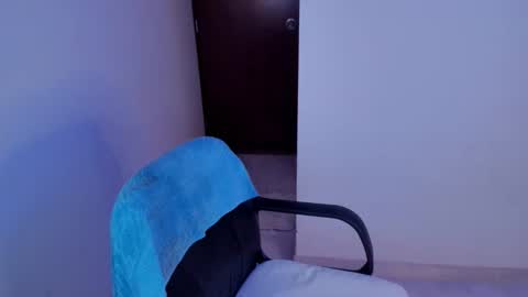 Snapshot of gia_white01 chatting on November 2025 07:18:01 AM GIA WHITE Independet online show from November 2025 07:18:01 AM