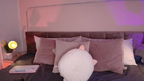 Gia online show from February 2025 03:15:02 PM