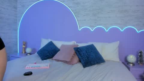 Gia online show from January 2026 07:38:02 PM