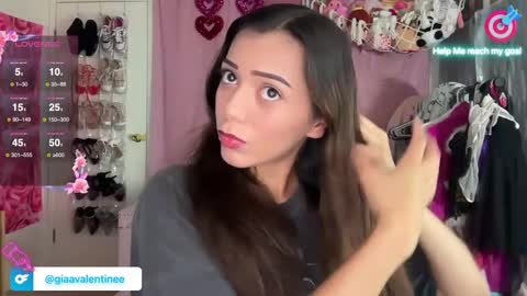 Snapshot of giaavalentinee chatting on September 2025 11:37:01 PM Gia online show from September 2025 11:37:01 PM