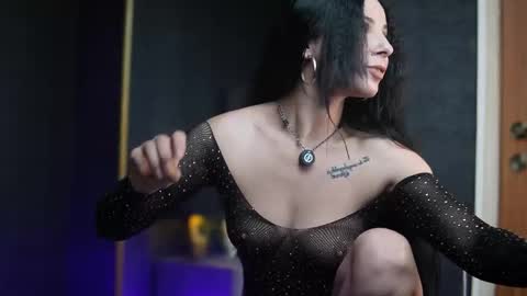 Snapshot of giaeasyice chatting on December 2025 09:10:02 PM Gia online show from December 2025 09:10:02 PM